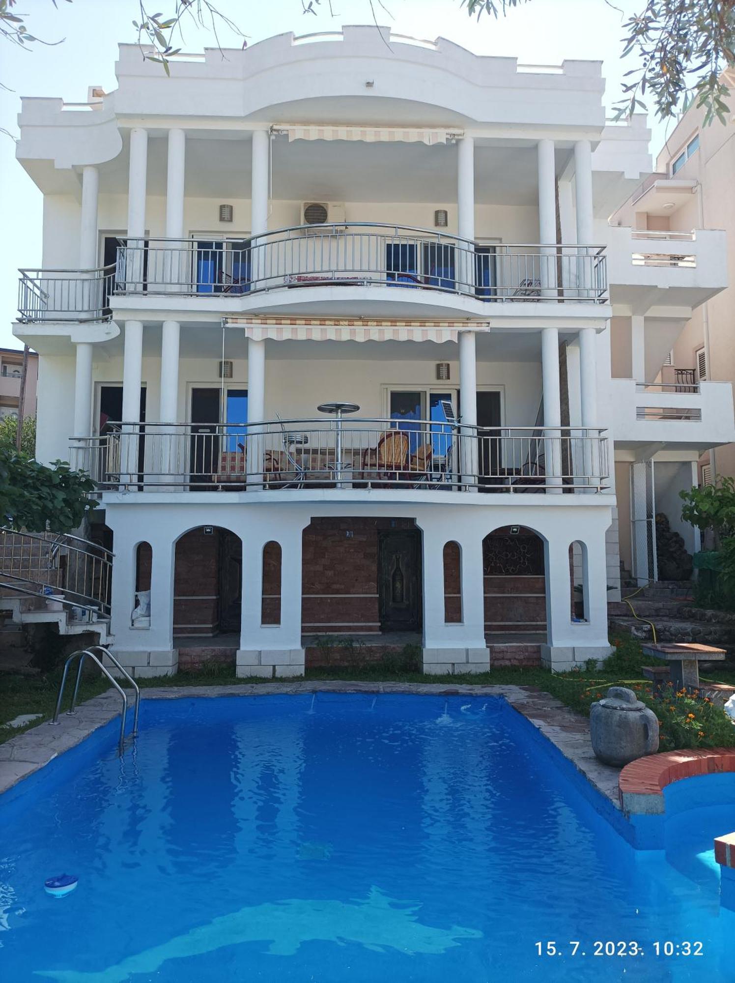 Apartments Pekic Бар Екстер'єр фото