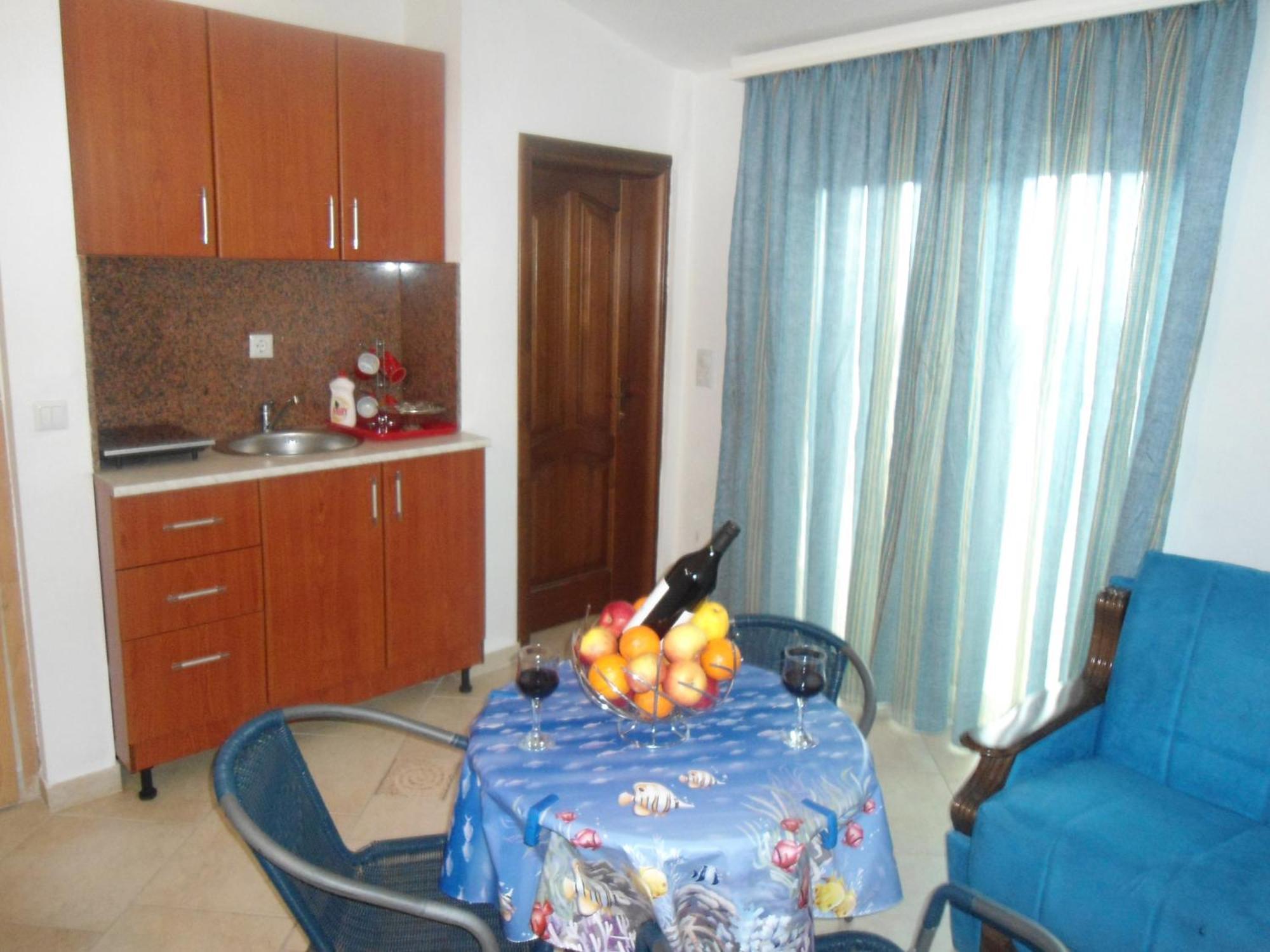 Apartments Pekic Бар Екстер'єр фото